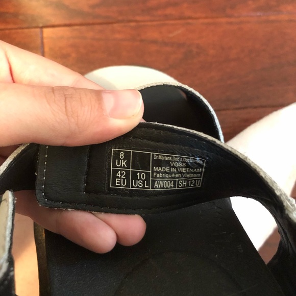 2020 Doc Marten Sandals Grey - Picture 6 of 6